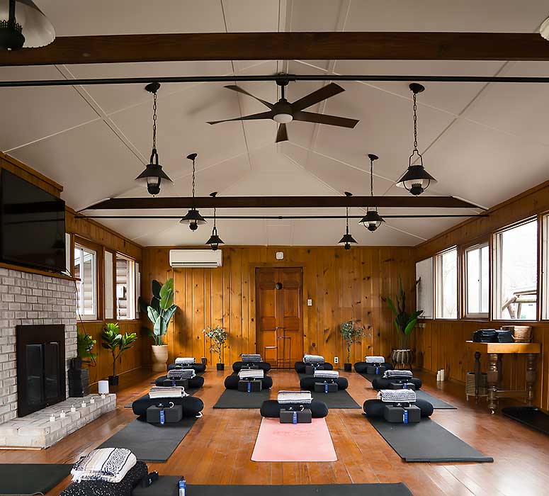 Open grounds and outdoor space at South Shore Resort and Retreats western Michigan