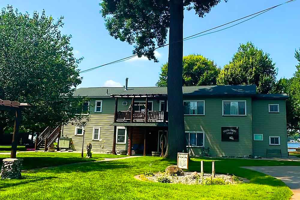 Story of the cabins and grounds at South Shore Resort and Retreats on Twin Lake Michigan